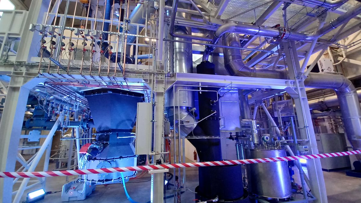 Český reaktor vyrábí plyn z odpadů. Produkce je bez emisí